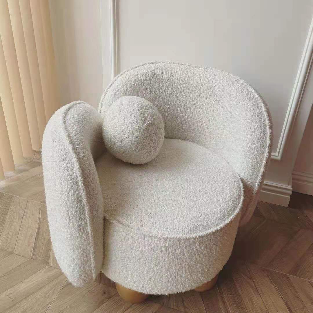 MANON ARMCHAIR